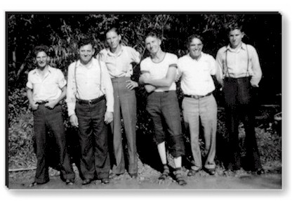The boys.jpg (40033 bytes)